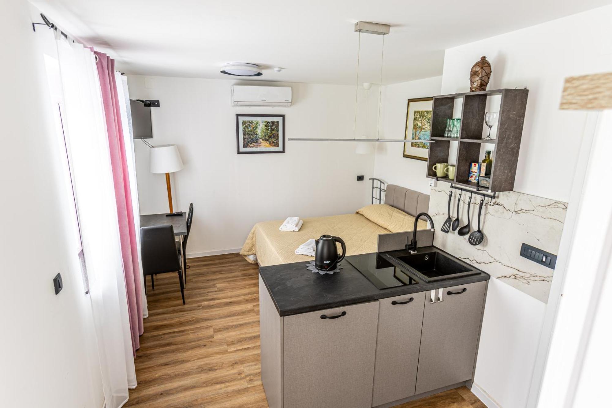 Inn The Center Zagreb Studio Apartment Exterior photo